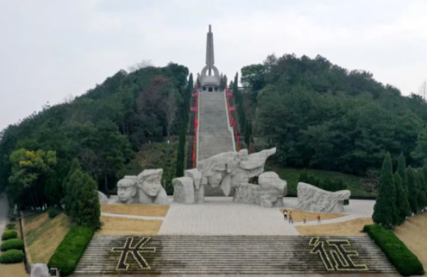 【HEF黨建小課堂100講】第六十二講：一口井里有100多紅軍戰士遺骸，他們犧牲時只有15至25歲！(圖7)